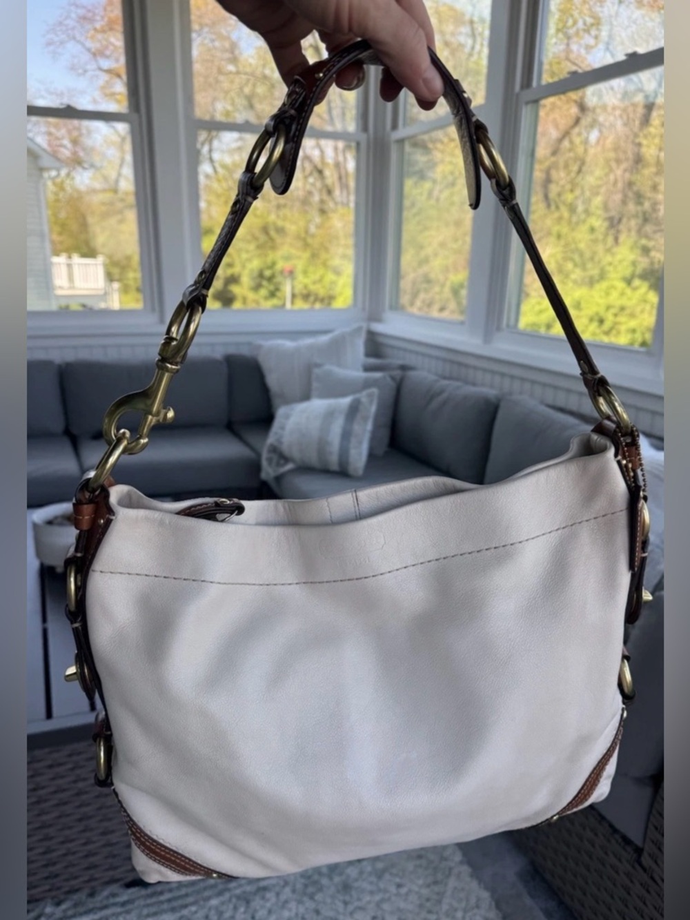 Coach Vintage Hobo Carly Bag with Brass Details Creamy White L0773-11636 - Picture 7 of 16